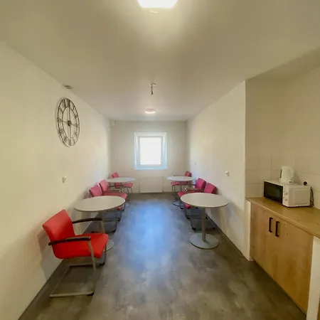 Ubytovna Kaplice بيت شباب *